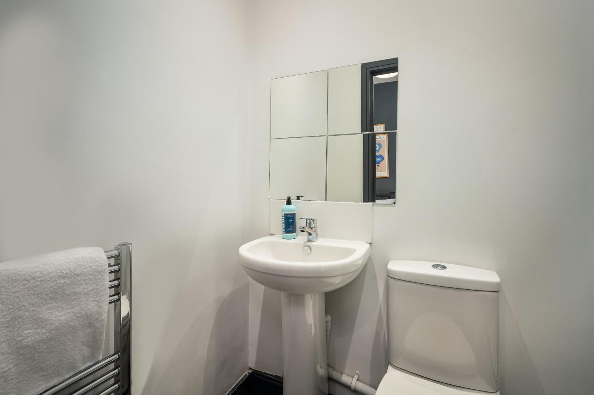 Private En-Suite Room - Shared Living Space & Kitchen - Wakefield - Central Exterior foto